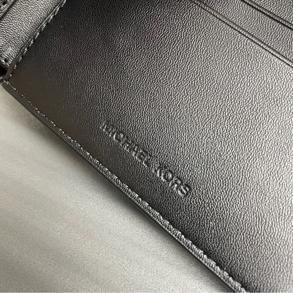 Michael Kors ADMRL/PLBLUE Slim Billfold Wallet New 6 Card Slots Luxury Gift - Picture 12 of 17